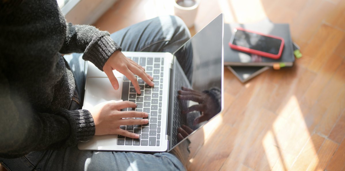 The 800,000 school leavers and graduates due to leave education this year are the most exposed age group to #unemployment. #ChurchillFellows are working to support young people in education so that they can prepare for employment post #Covid19 ➡️ bit.ly/3hKJRM7