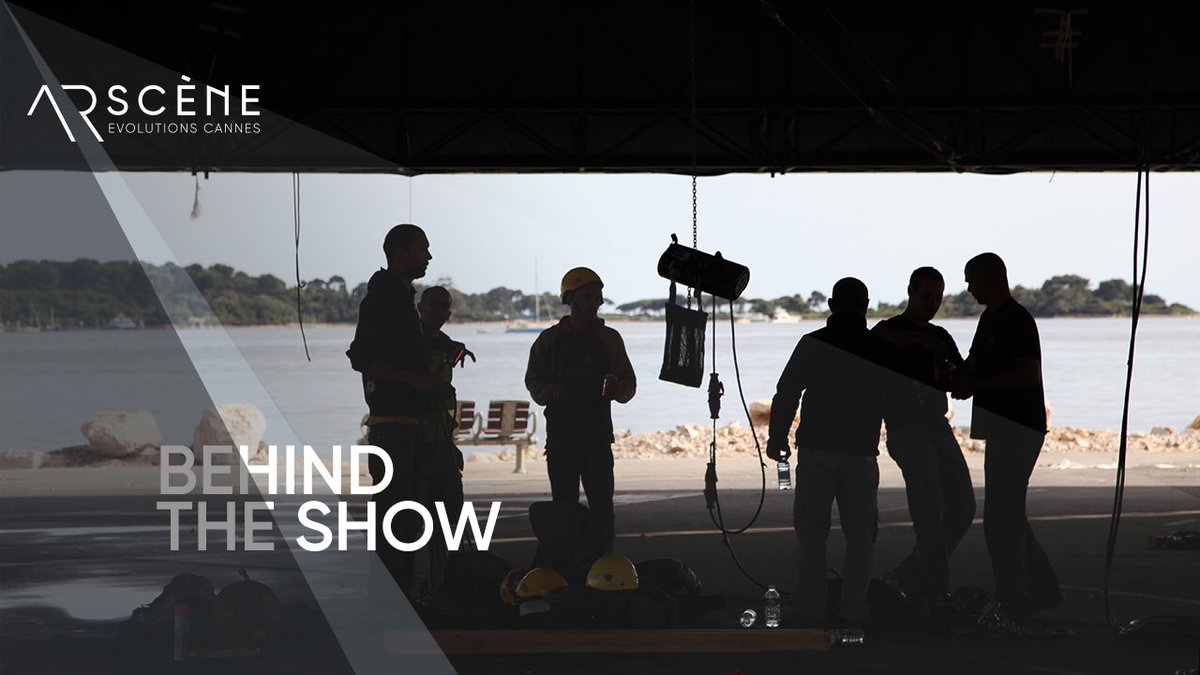 ArSceneCannes's tweet photo. Face à la #mer, l’#équipe #technique s’affairait aux derniers #réglages avant le Jour J. No rest for the brave, #duty calls! 

#throwback #show #setup #technicalproduction #crew #technicalcrew #sea #globalproduction https://t.co/FdBii3hJh9