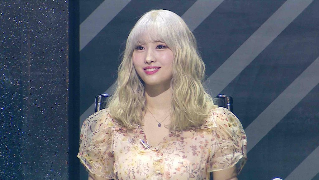 う ち ま た す か し 虹プロのファイナルミッションえぐいて サナがしっかり台本読み込んで ちゃーーんと噛まずにmcしとるもん モモも評価する立場に立って 客観的にダンスをみれるようになっとるもん コメントしてる子を見る目がお母さんなサナ