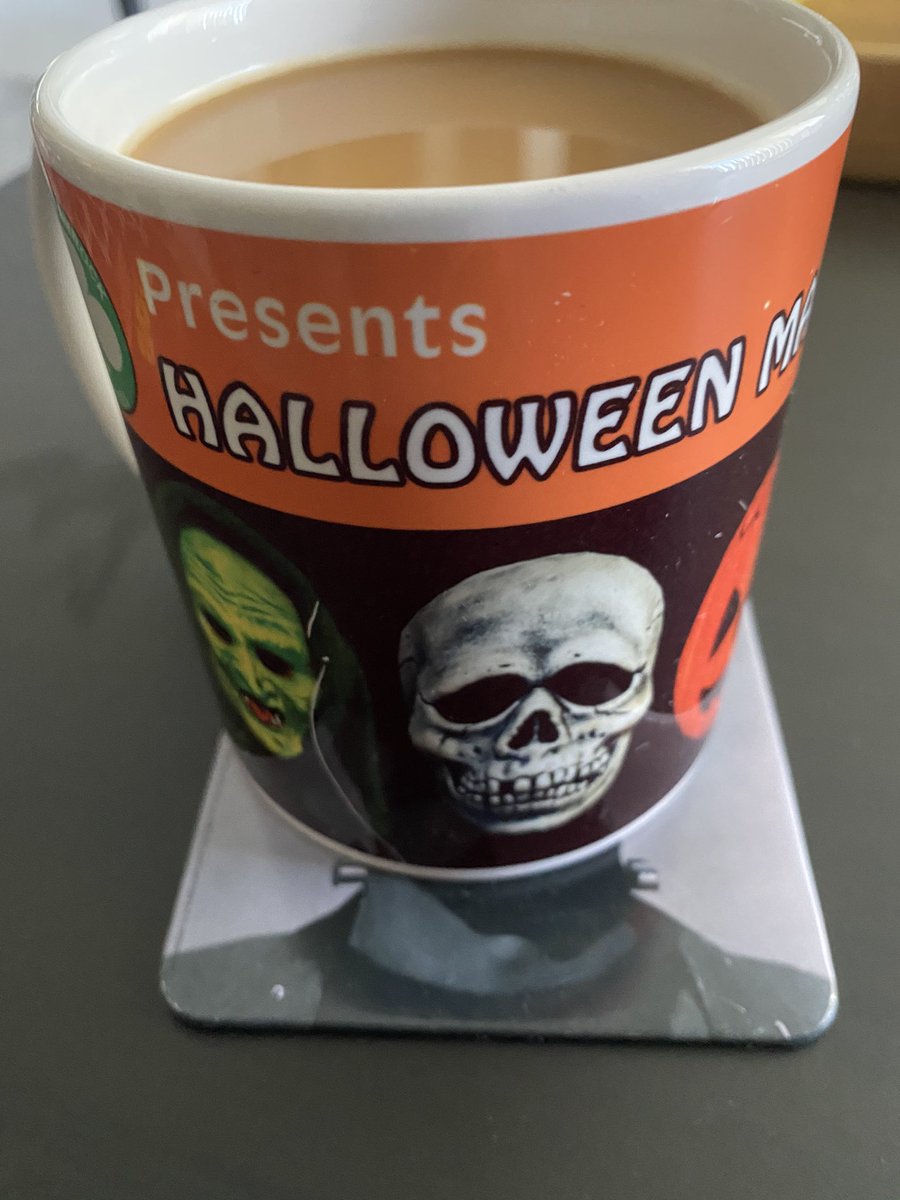 MzFrancesFX's tweet photo. Friday fuel: let’s do this. 🎃💀☕️ #FridayMotivation #FridayFeeling #FunMug 🖤 https://t.co/VpgOK6B9iL