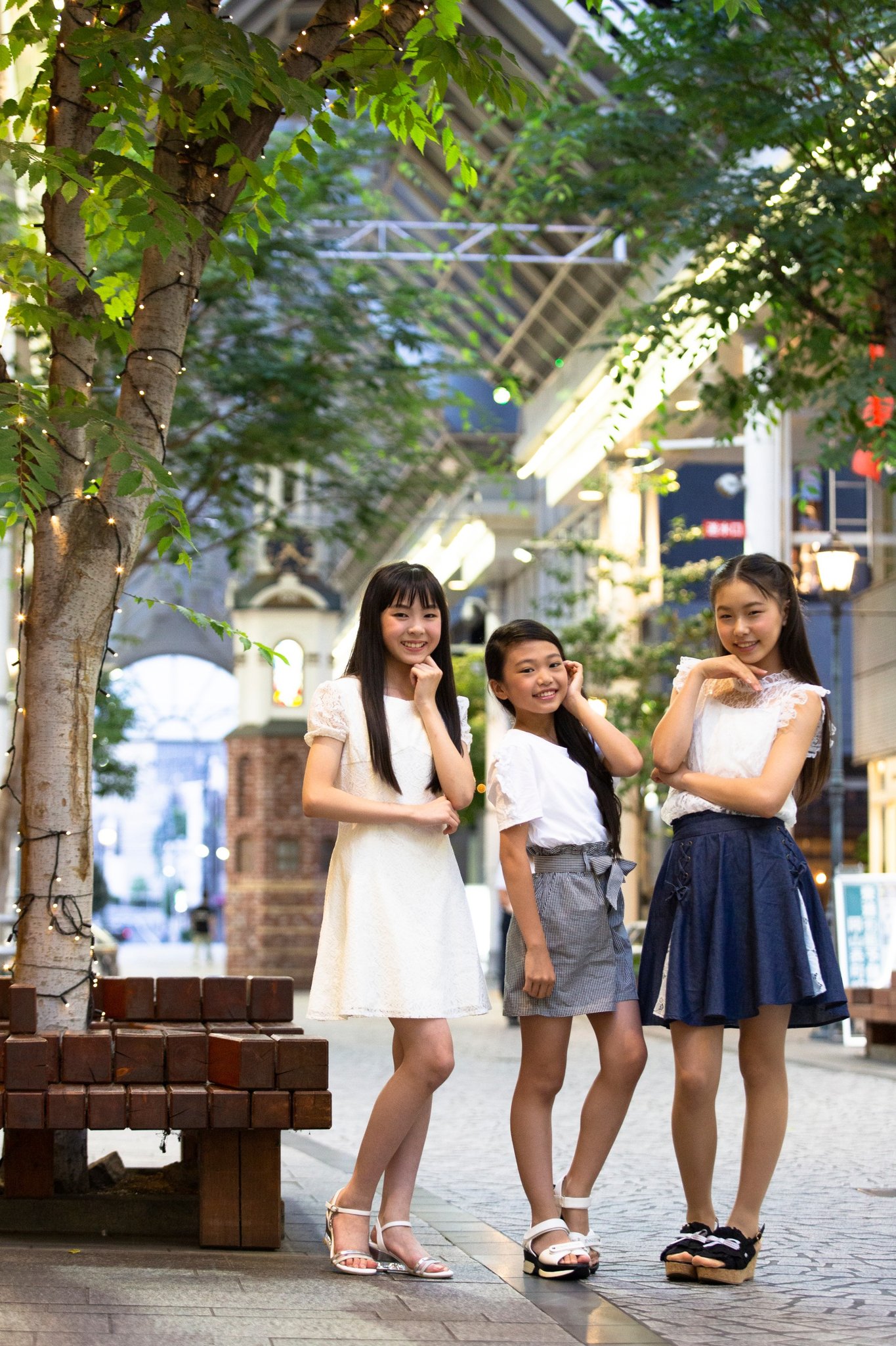 ミニスカ　小学生　町撮り 
