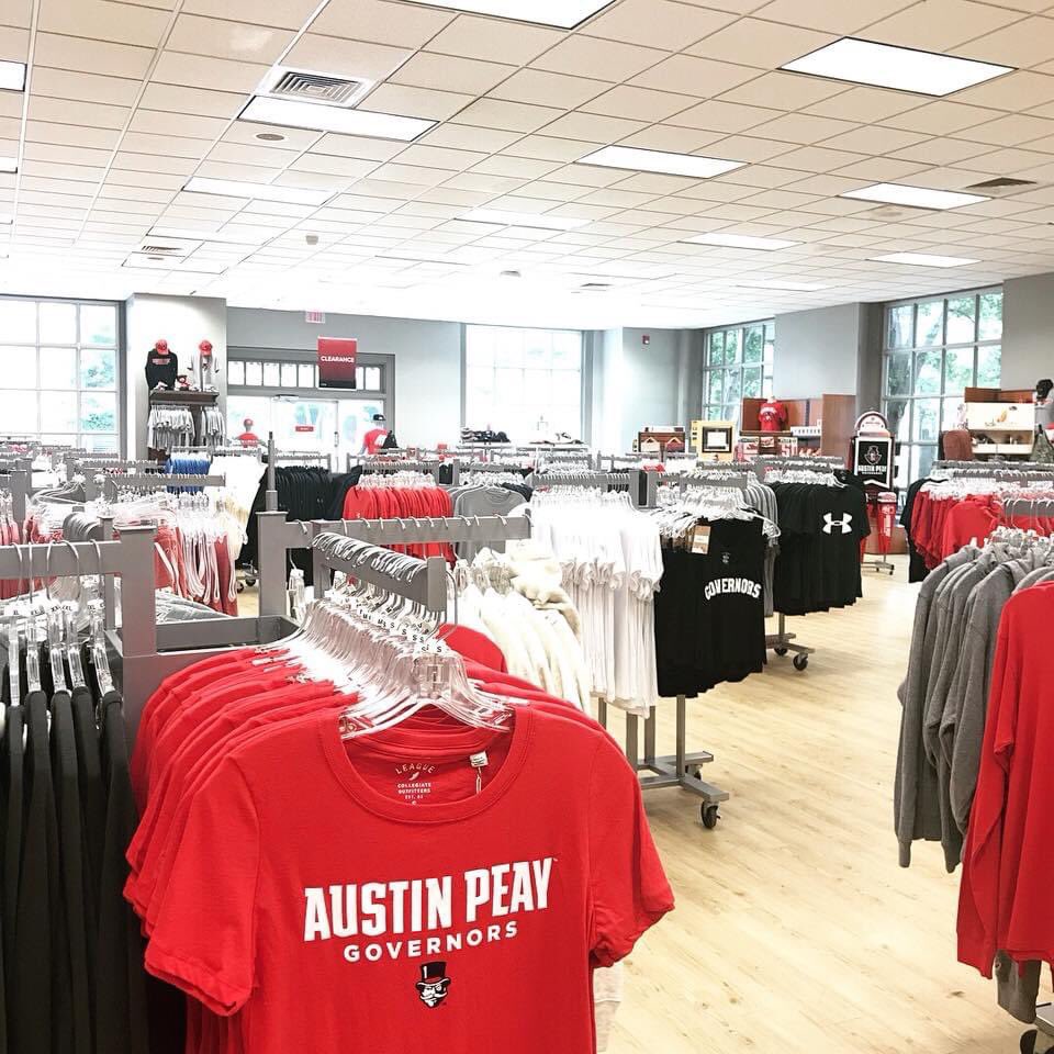 AustinPeayAPPA's tweet photo. APSU's Ann Ross Bookstore will be closed June 20–28 to transition to the new location at 328 College Street. For pressing concerns, contact APSU liaison, Tammy Silva, at 931-221-6164. The bookstore will be open beginning Monday, June 29, from 7:30 a.m. to 5 p.m. https://t.co/zULZD7xrYW