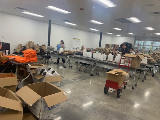 BradyService's tweet photo. Tech Appreciation week is right around the corner, and our HR team is working diligently to ensure that our techs receive the thanks they deserve! Can you guess whats in their bags?#TechAppreciationWeek #BradyServices https://t.co/kROJdjNxd0