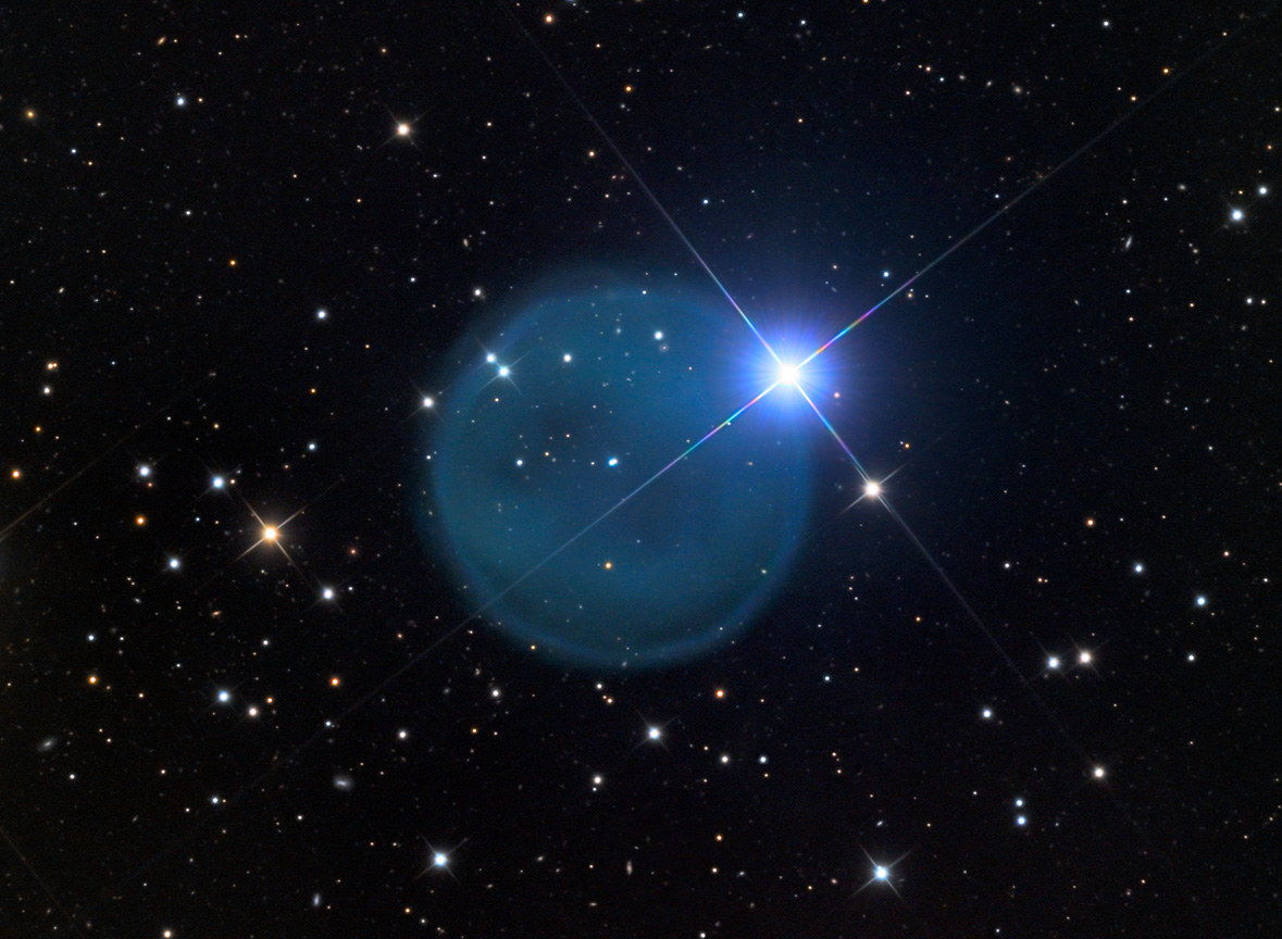 4/ When the Sun goes through this it’ll probably throw a more spherical shell of gas around it, because it’s a solo star. It may look more like Abell 33, one of my favorites (pic via  @ngc1535). https://www.syfy.com/syfywire/an-enigmatic-blue-bubble-in-space