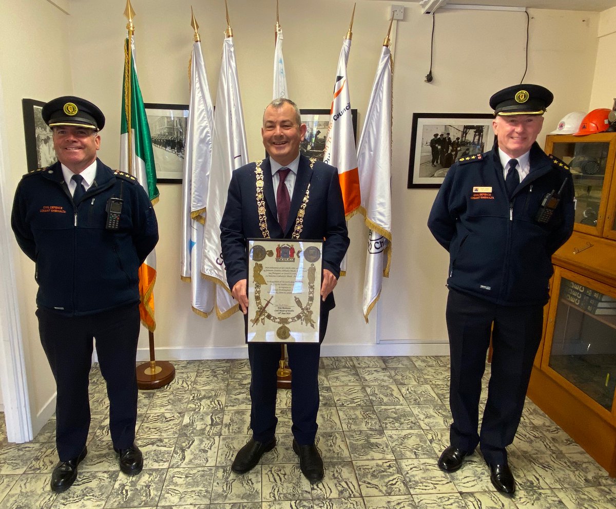 LordMayorDublin's tweet photo. It was a pleasure to visit @DubCivilDefence on Wolfe Tone Quay this morning to thank all their members for their work in response to #COVID19.  They were valued members of the Dublin Community Call Forum and mobilised to make a real, practical difference to the people of Dublin. https://t.co/uPwnzJ354b