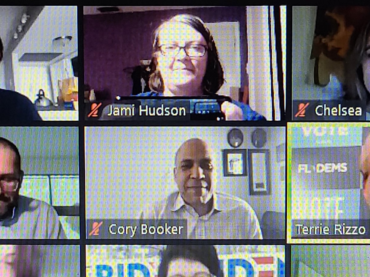 jami737's tweet photo. Finally got my selfie with Cory! Thank you @CoryBooker for sharing your morning with us! You're words inspired my team to go forth and do great things today and every day until Nov 3rd #FlaDems #20WeeksOut https://t.co/s235nqqEEV