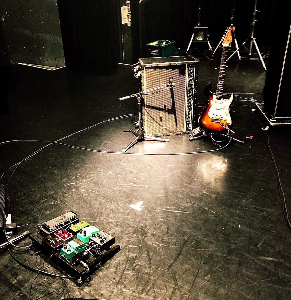 dk_tr0518's tweet image. Neo Standardsありがとうございました。

ステージ裏に戻った時、スタッフの方や沢山の方々にギターヒーローが出た、これからエゲツない事になると言って拍手頂けて涙出そうでした。

何よりこんな打ち合わせ無しの演奏について来て昇華してくれたメンバーに感謝を伝えたいです。

#ネオスタ