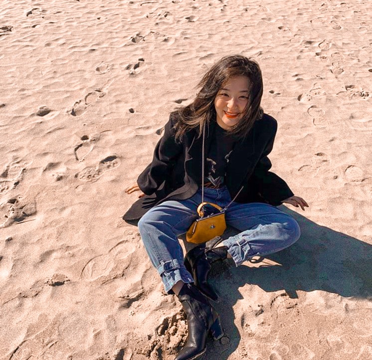 hourlyEXOVET's tweet photo. Favorite place with favorite human😝💖

#chanseul #exo #redvelvet #exovet #hourlyexovet #chanyeol #seulgi https://t.co/BdnNnBCfvp