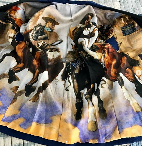 Rampleyandco's tweet photo. Photos of one of our Silk Jacket Linings sent in by @ewingassociates for his brand new dinner jacket. Delighted with the outcome and the image is A Dash for the Timber by Frederic Remington c.1889.
See this lining on the link below:
https://t.co/3S2kbzywwW
#silklining https://t.co/3kfZiCStOD