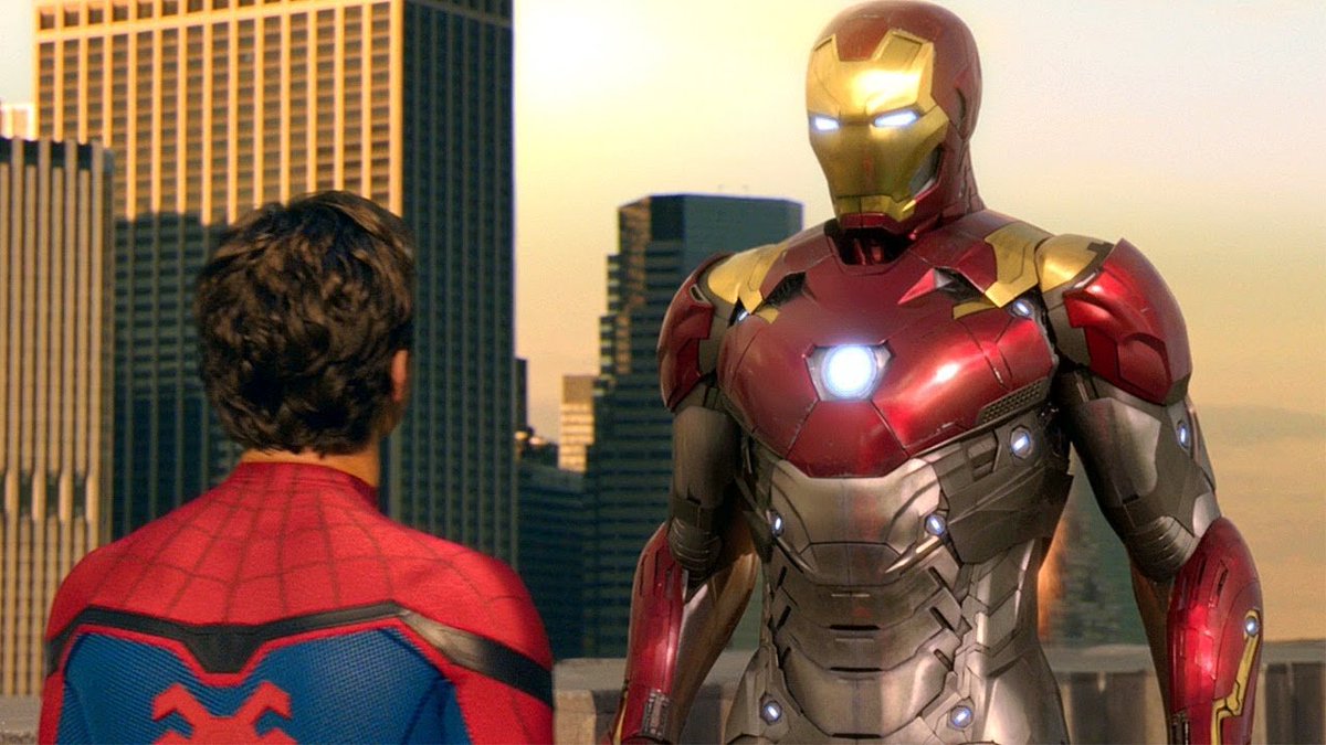 Le Tony Stark de la Terre-1610 porte une armure différente de son homologue de la Terre-616. Si vous avez l'œil, vous aurez remarqué que dans Spider-Man: Homecoming, Tony Stark porte une armure aux couleurs proches de sa version Ultimate.