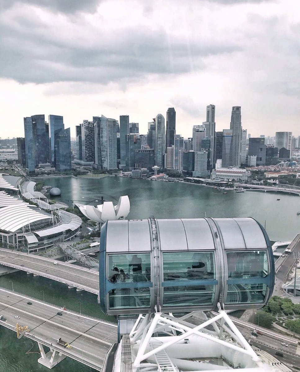 UniversalLatam's tweet photo. 2) Singapore Flyer, Singapur 🇸🇬 https://t.co/Tzw04rBZXr