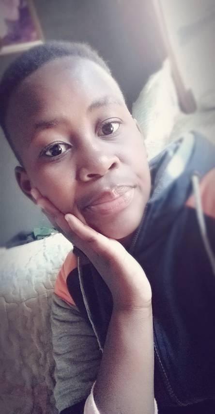 tumievee's tweet photo. Hi, please help us find my lil sister her name is Busisiwe Twala Sibanyoni she was last seen leaving her house @ Emoyeni wearing a red jersey and black Ellis track pants 
She’s been missing since June 16 ,2020 anyone who  has  seen her contact please  contact us on:0659340849 https://t.co/4yxrATwlIo