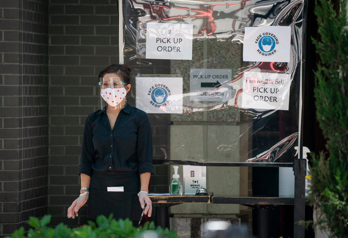 Wearing a mask could help with this - there’s a 17.4% chance of transmission without a mask and 3.1% chance WITH a mask - but, so far masks are optional for the rally and no safety guidelines have been released by the Trump campaign. (5/12)