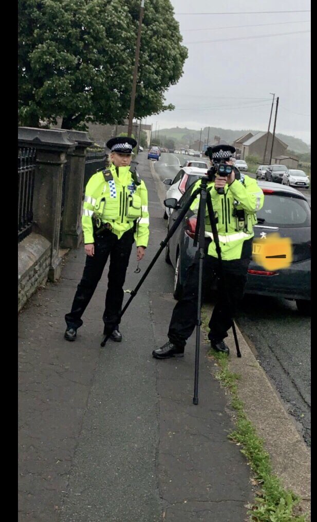 WYP_KirkRural's tweet image. Officers 👮‍♀️ 👮🏻carried out Pro-Laser 🎥 Speed Checks 🛑 in the Outlane Area of Huddersfield earlier today after requests from local residents 👌
#YousaidWeDid
#Fatal5 
#YourNPT 👮🏻👮‍♀️👮🏻🙌