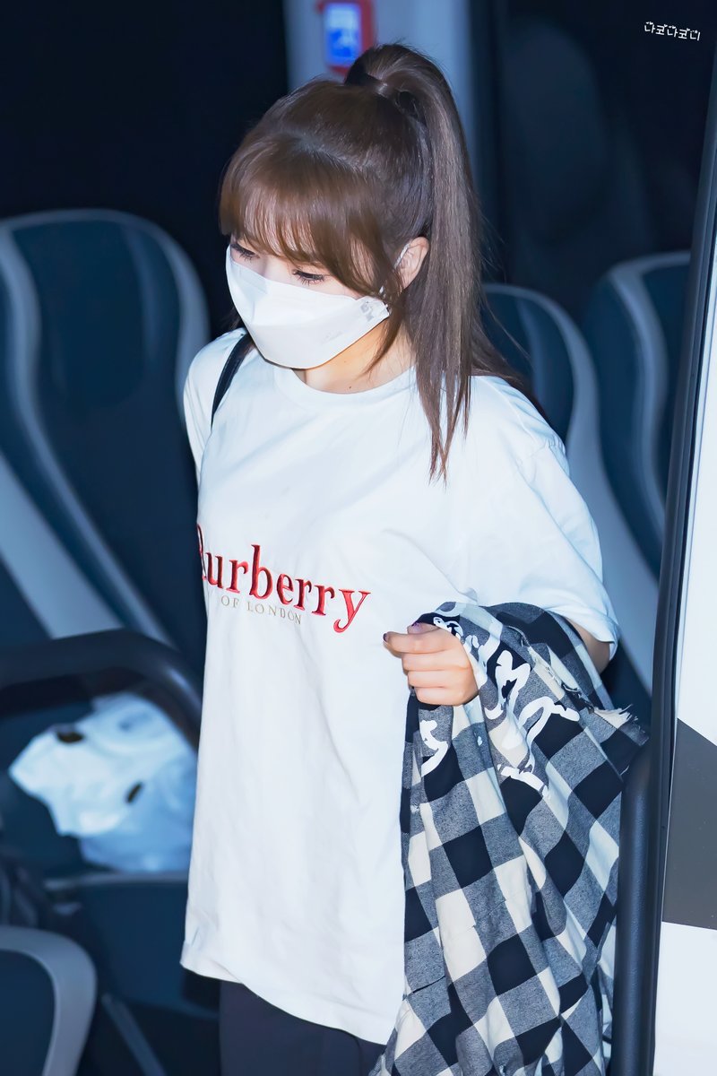 200618 © nakonakoni