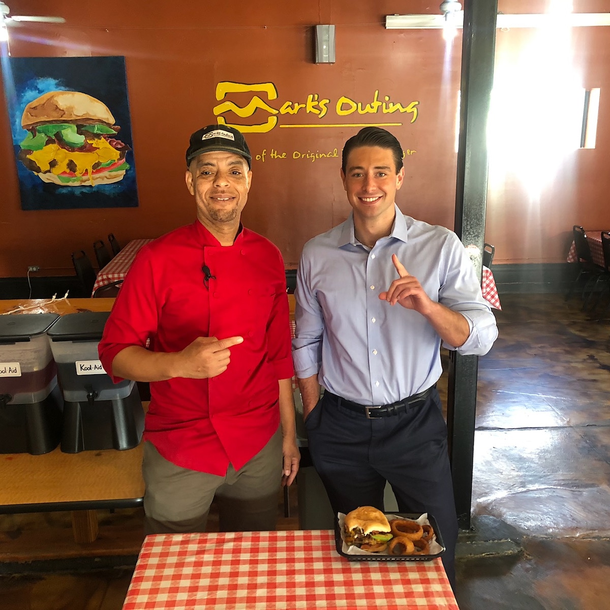 MarksOuting's tweet photo. This week I had the pleasure of being interviewed by @maxmasseyksat with @ksatnews. Tune in on Monday morning and watch. #marksouting #eatatmarks #HappyJuneteenth https://t.co/xEAnCNnmAU