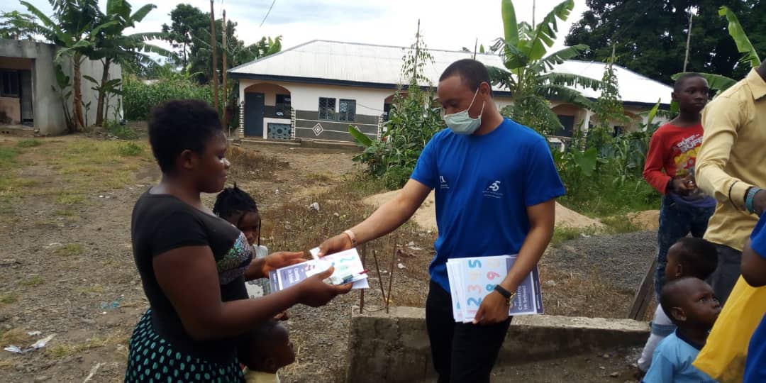 lovetekwen's tweet photo. "Little drops make the mighty ocean".

We successfully implemented the phase one of our National Education Learning at Home Project (NEL) amid COVID19 in Cameroon. Thanks to @Pollinationproj

#Pollinationproject
#seedthechange
#NELproject
#reachingtheunreached https://t.co/bNUFzooK5o