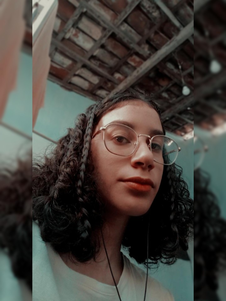 Ana_lelee2005's tweet photo. Até que eu tava bonitinha hoje né... https://t.co/G0SAeJruzu