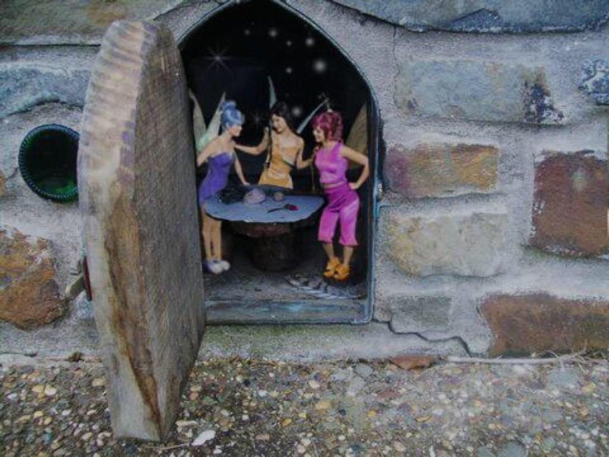 Who lives at the bottom of your garden ?