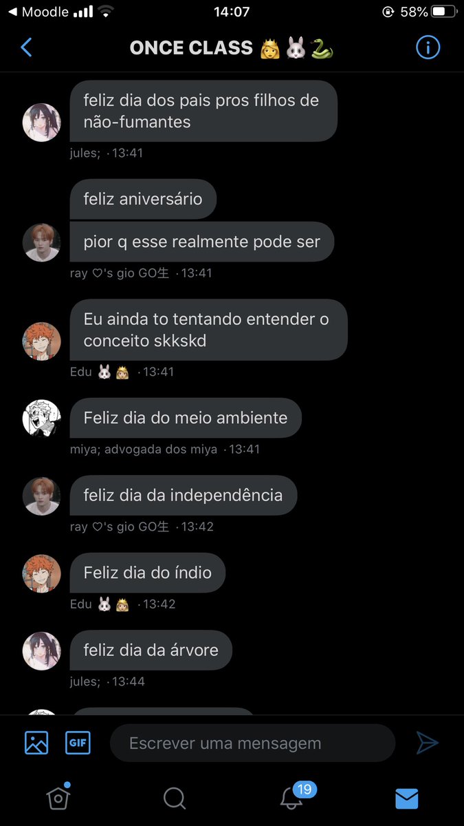 onceclass's tweet photo. feliz dia da once class que divide o mesmo neurônio https://t.co/Fs03E8MJro