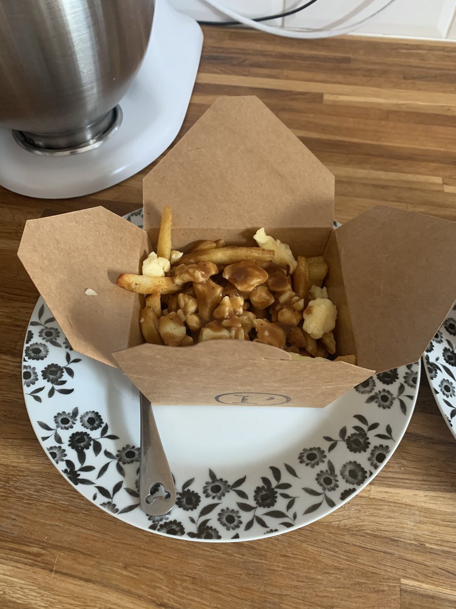 laurampmummery's tweet photo. Oh my ..... @ThePoutinerie you guys nailed the DIY kit! #Poutine #poutinefriday #diypoutine #poutinerie https://t.co/zjxbcQCwc8