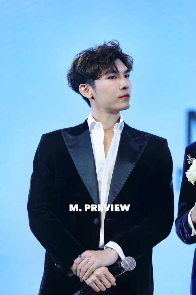 LIMEnG0301's tweet photo. @MAME12938 @momewgo @MSuppasit @gulfkanawut @philosoboat @jaestsx @42Haii @Titletnt @jame_pphat @firstfh5 @becky_arms @TharntypeS Take a look at these hairstyles! Please！Let p ‘mew look younger🙏🏻@MAME12938 https://t.co/Ykqk7yW152