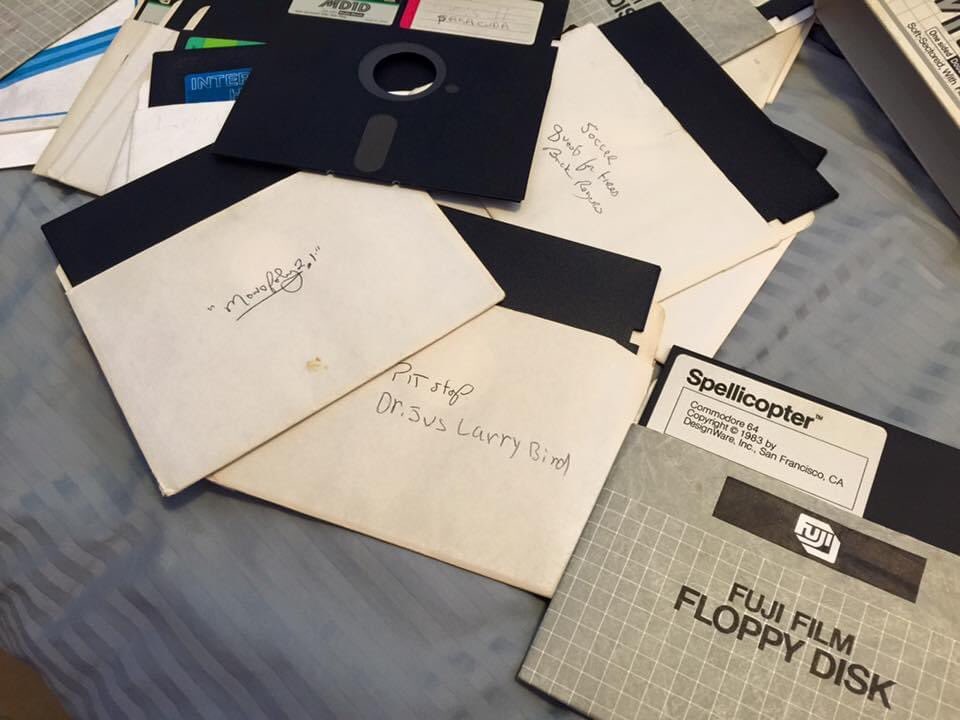 Who remembers floppy disks 💾 loved my Commodore 64! #80s #80sgames #c64 #Commodore64 #FlashbackFriday #80slife @80s_Kidz @OldSchool80s @IL0VEthe80s @80sNostalgia