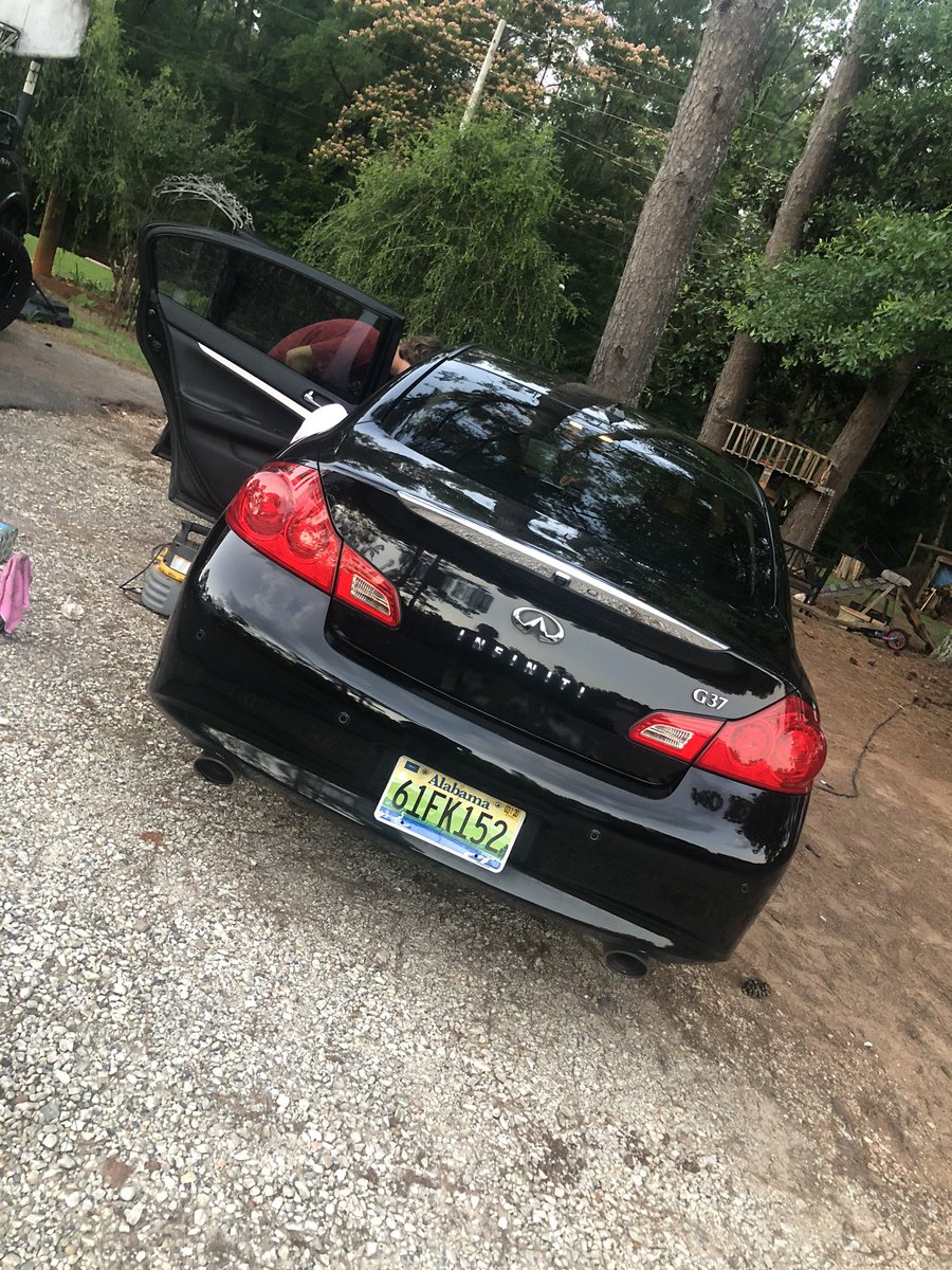 raedenedwards's tweet photo. Hi, somebody buy my car please :)))))))) https://t.co/GOaFo1gW29