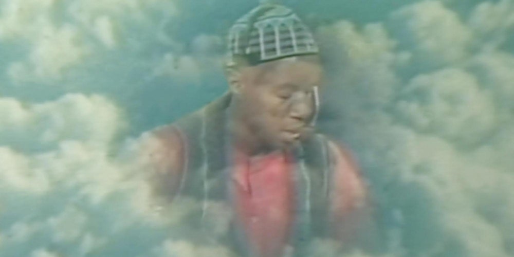 I got a bunch of Laraaji's music as well from  @LEAVINGRECORDS his music is pure happiness and is a truly therapeutic listen. They have a bunch of archival arrangements of his stream of consciousness new-age pop from the 80sthis alb was my point of entry
