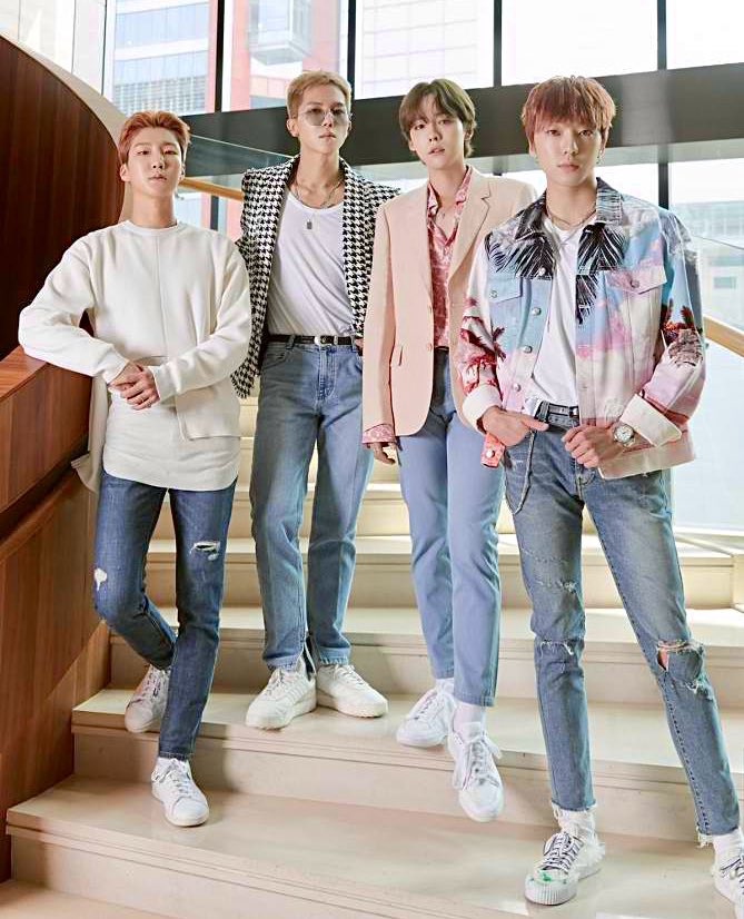 WINNER’s average height is 5’11 (180cm)