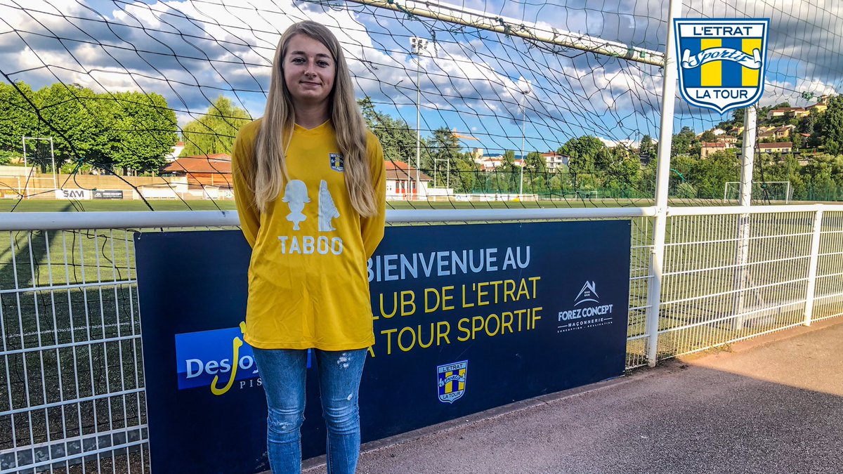 letratlatoursp's tweet photo. ⚽[MERCATO 2020-2021]⚽ Manon Chomette rejoint les stratiennes. 

Manon #CHOMETTE en bref :
Née le 01/11/2000 à Saint-Priest en Jarez
Poste : Milieu 
Club précédent : Fc #SaintEtienne
En dehors du Football : Bachelor Gestion à Saint-Etienne !

#JauneEtBleu💛💙 #LETS⚽ https://t.co/EnnzWVmgbk