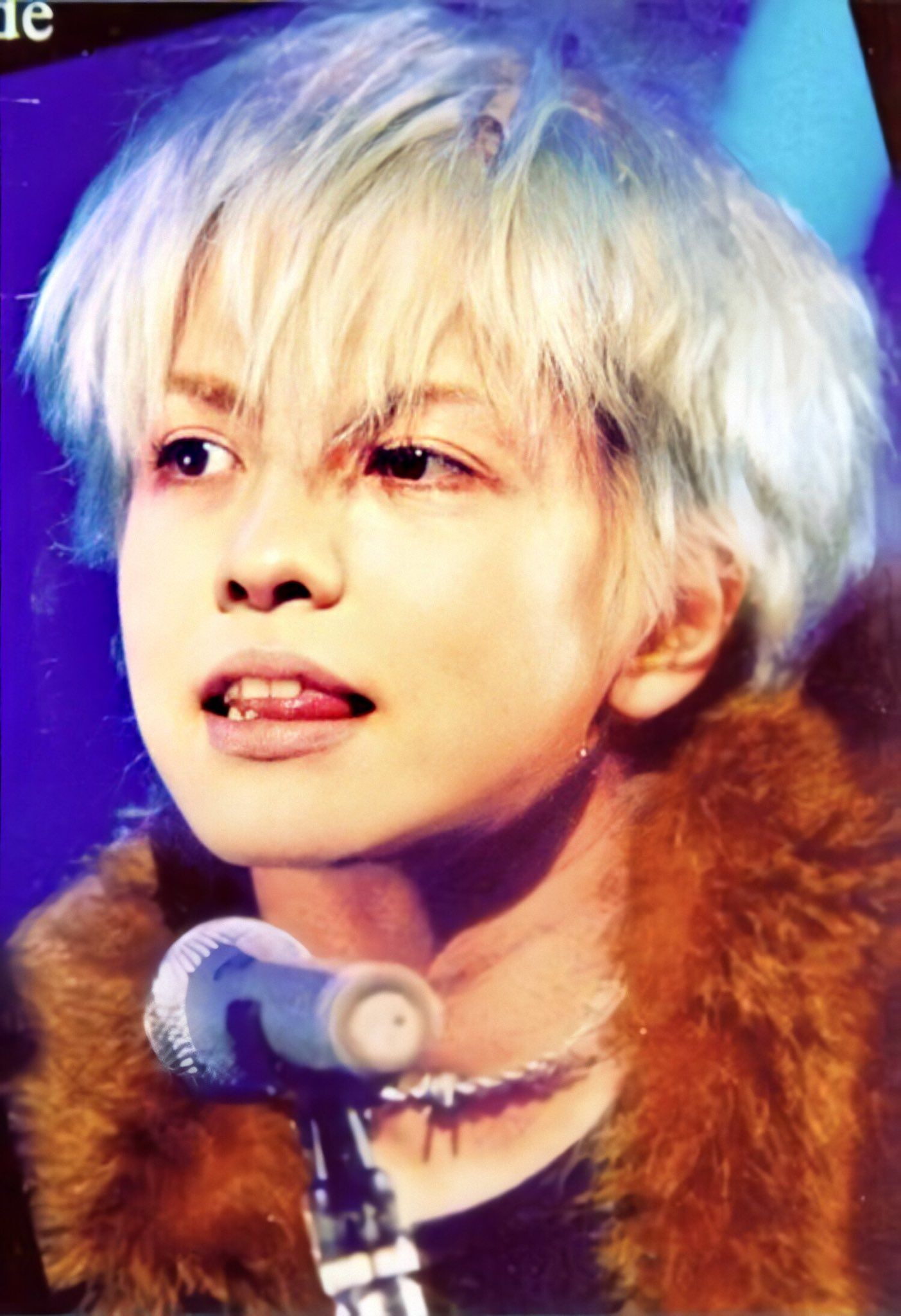 トコ C なんかhydeが手越関係でトレンド入りしてるんで Hydeさんの好きな画像あげとく この頃って白人の少年みたいなんよな 改めてほんと綺麗な顔してて尊い 海外でも大人気だし日本人の誇りよな