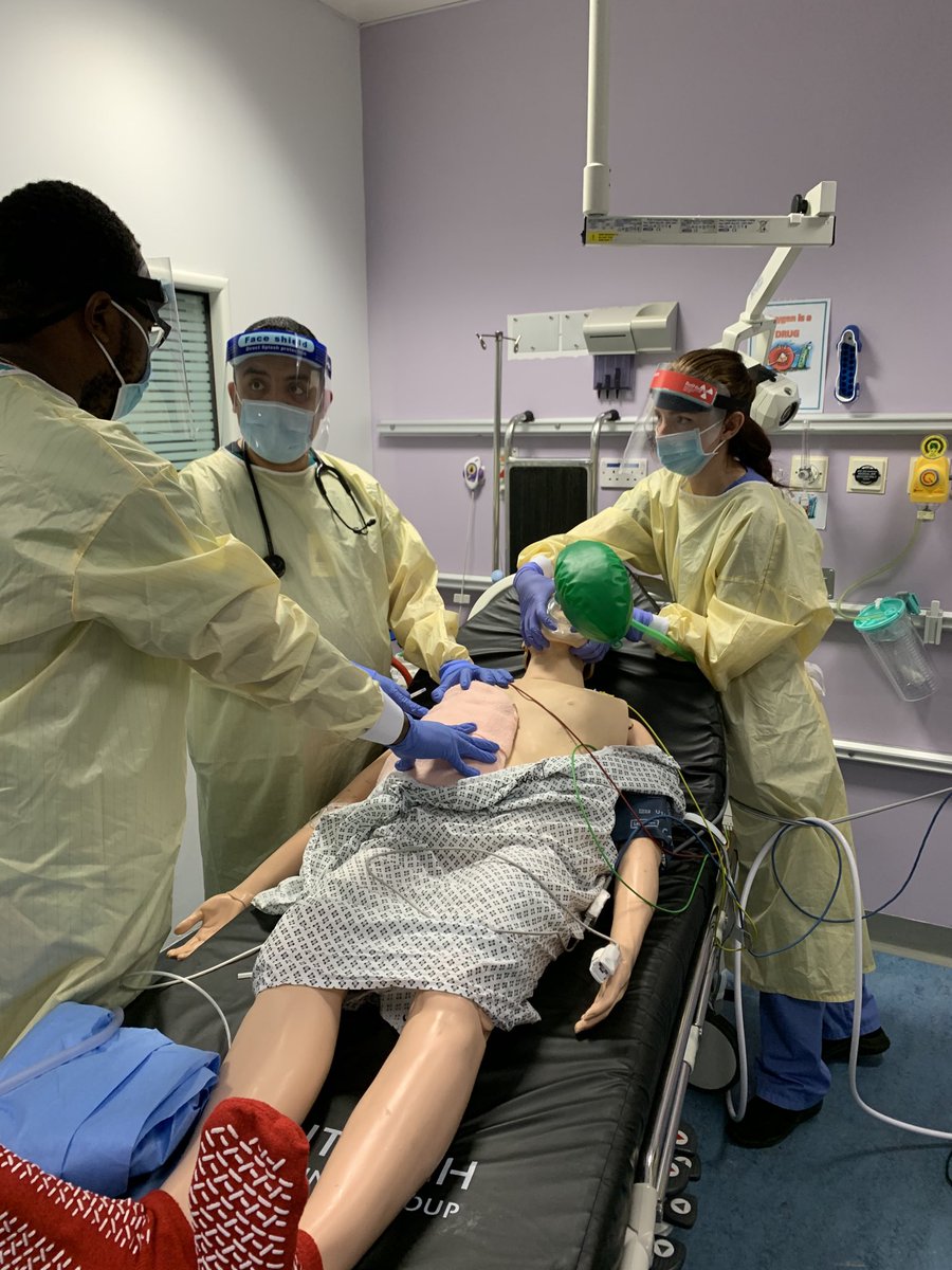garlapati_raj's tweet photo. Another fantastic simulation @Educc_elht focusing on #Humanfactors #whiteboard communication #emergencyskills #NIVbundle #LoCSSIP for chest drain insertion #teambuilding #Debrief @ELHT_DERI @elhtsim @naomi_turner1 @Shannade4 https://t.co/PaL6dXZ9WJ