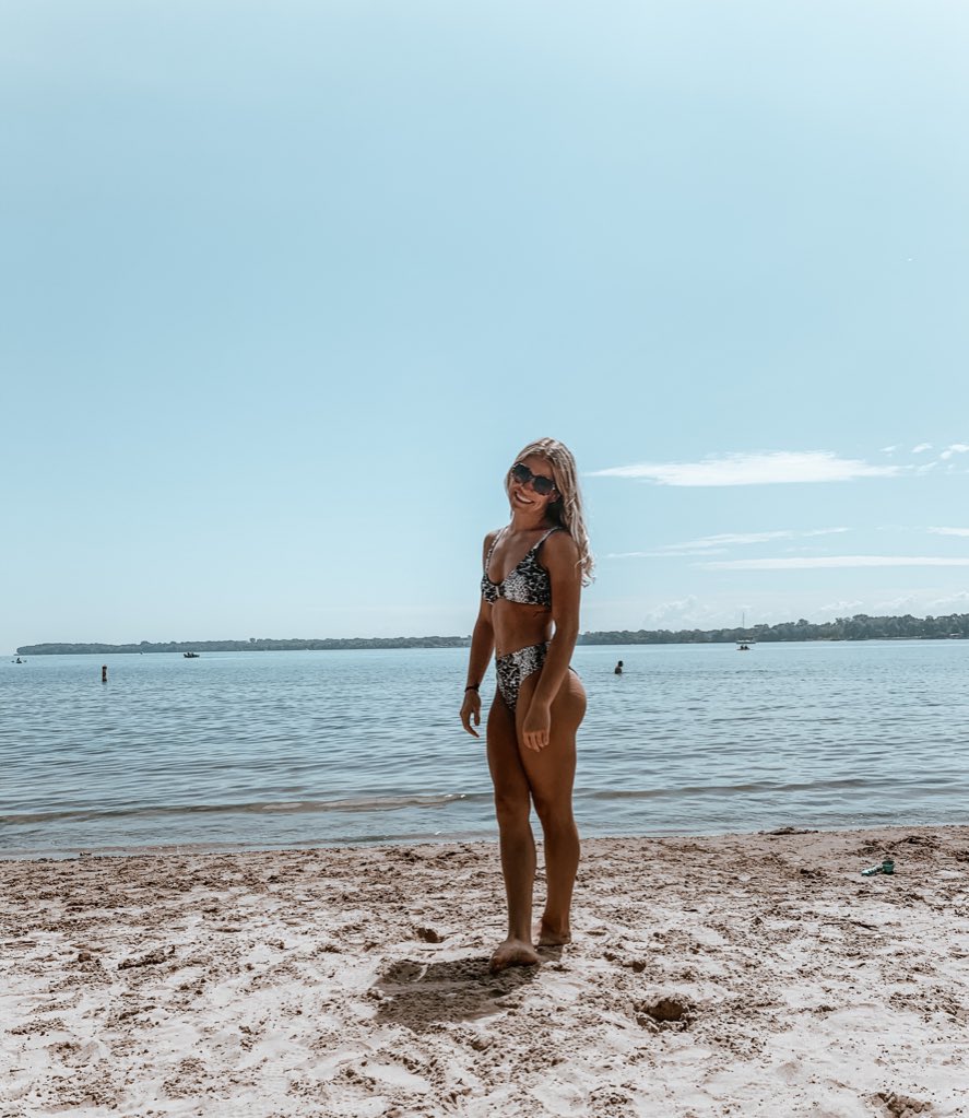 emileeschooley's tweet photo. water child https://t.co/2hBropI6yX