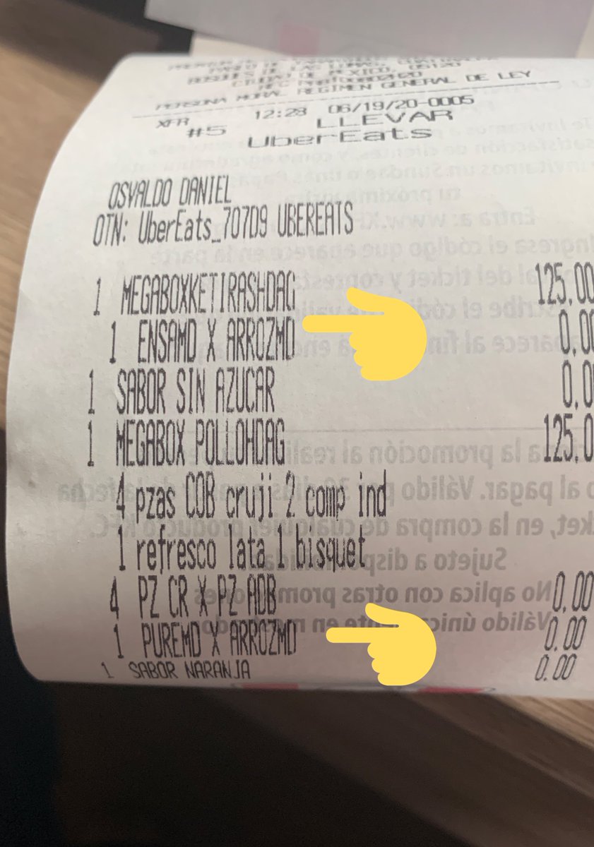 charliindeleble's tweet photo. @KFC_MEXICO ya son muchas veces que pido y siempre sale algo mal pero ya estoy cansado de que lo hagan, pido arroz por qué según es lo que ofrecen en su página y me traen puré, además con promociones del 10 de mayo?!! Estamos a mediados de junio #meduelescoronel #cuantosmas https://t.co/2L4DoPoVcX