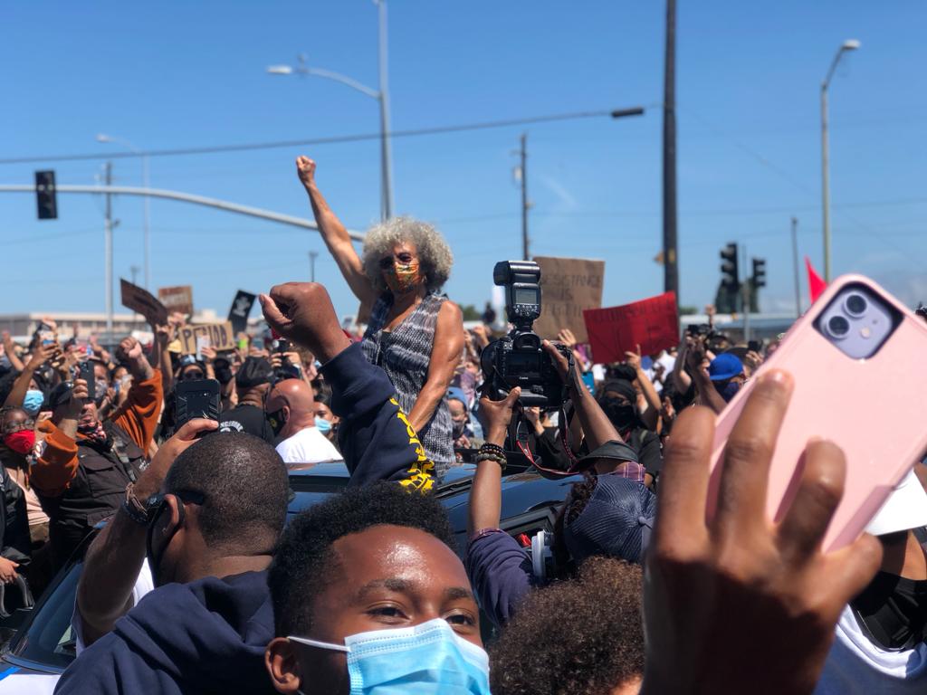 EastBayMajority's tweet image. Angela Davis is here! "Whenever the ILWU takes a stand, the world feels the reverberations, the powerful collective thank you to the ILWU. We remember when they stood against the internment of Japanese Americans in the 40s, standing with MLK in the 60s..."