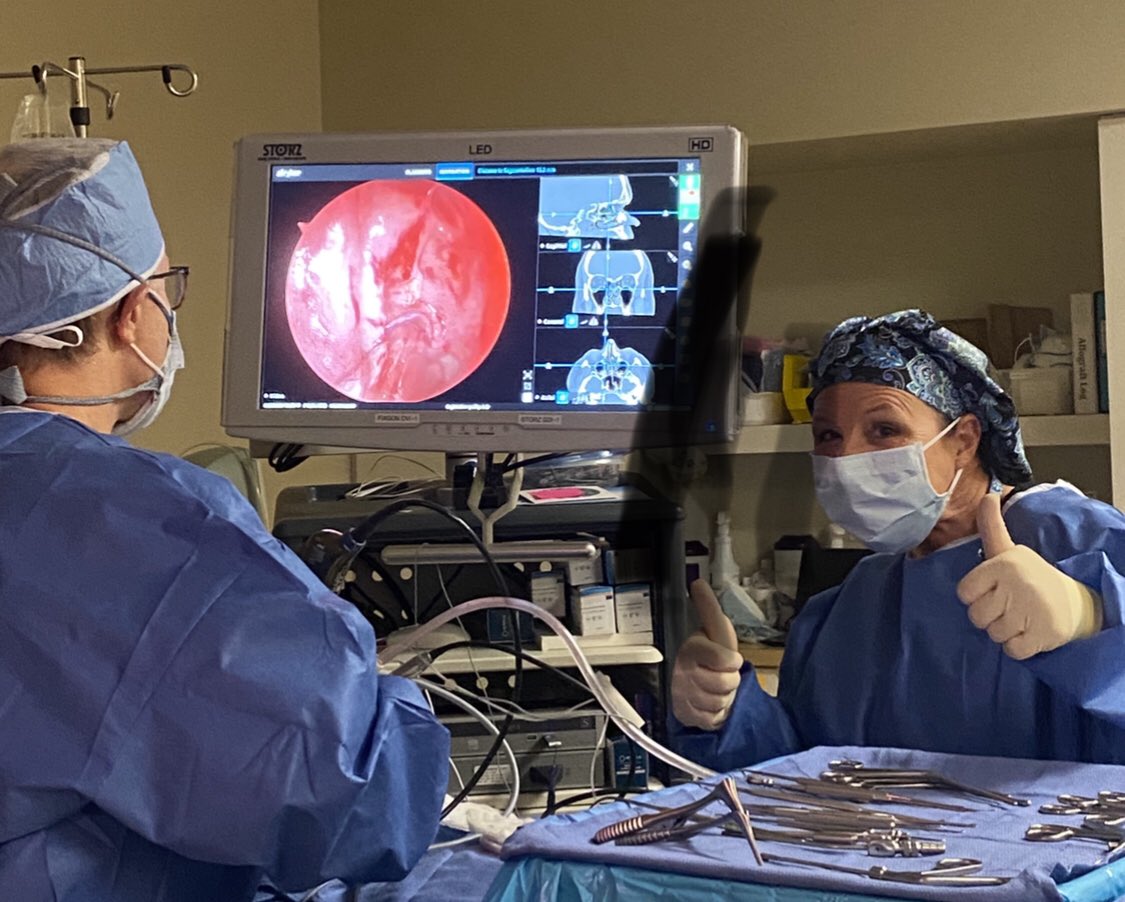 DrScottFortune's tweet photo. First Sinus Surgeon in Nashville to use the #SCOPIS tracking guide wire during #FESS #CRSsNP #minimallyinvasiverhinology #minimallyinvasiverhinologist scrub nurse liked it too #frontalsinus #ethmoidsinus 👍👍 https://t.co/fLtdxaoTxg