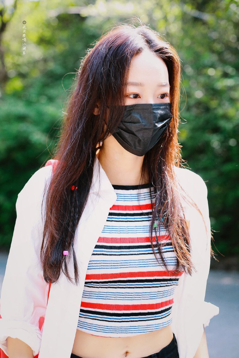 minluvshan's tweet photo. this is Xu Xiaohan! she’s currently on Produce Camp and she’s rank 14. she needs to rank within 15 for finale and rank within 7 to debut. please vote for her🥺❤️
#Chuang2020 #XuXiaohan #ProduceCamp2020 https://t.co/t2zvnzaKW8