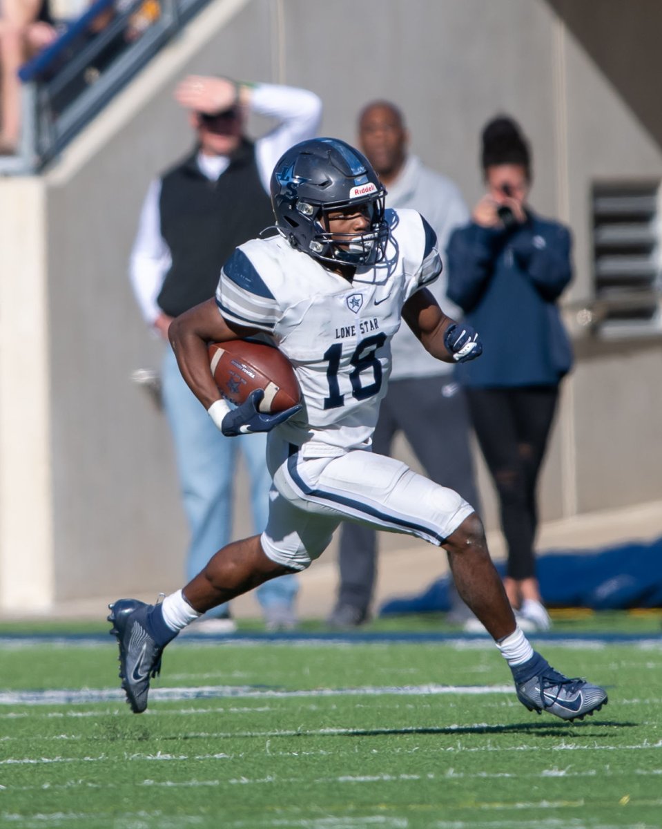 Star Local Media's all-decade football team continues with a look at some of the top wide receivers from our coverage area over the past 10 years. (Hint: Boomer Sooner)

starlocalmedia.com/allenamerican/…