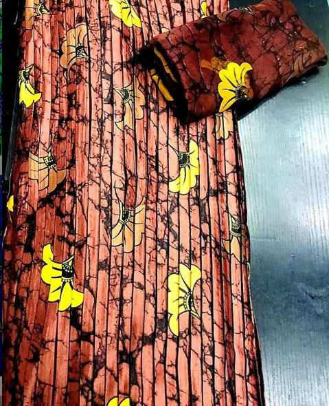 ayoolamiwears's tweet photo. My customers are on your timeline, please help retweet. Unique Ankara handcut, Pleated chiffon and silk up for grabs, Retail and Wholesale. Whatsapp +2349026789366

#FakeTransferForBabalawo ##InfinixLiveSales9ja  #TOTMUN Bukola Saraki Tottenham Manchester United Kayla Sane AMVCA https://t.co/EHXA6udH39