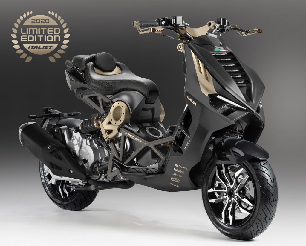 SIMM_Mexico's tweet photo. La fábrica italiana Italjet presentó su modelo Dragster Limited Edition, del que sólo se producirán 499 unidades, colocadas desde que se abrió en registro en Eicma 2019.
Vía: https://t.co/MVoT7uPnWp
#SIMM2020 #Italjet #motos #EdicionLimitada #motociclismo https://t.co/zl1CfsLS8j