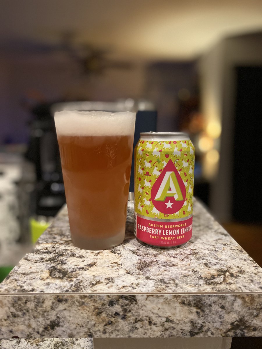 Usually I’ll leave the sours and such for my lady, but had to try the Einhorns  @AustinBeerworks just brought out. Nice & tart, made me want  with some raspberry jam   #Raspberrylemoneinhorn /10