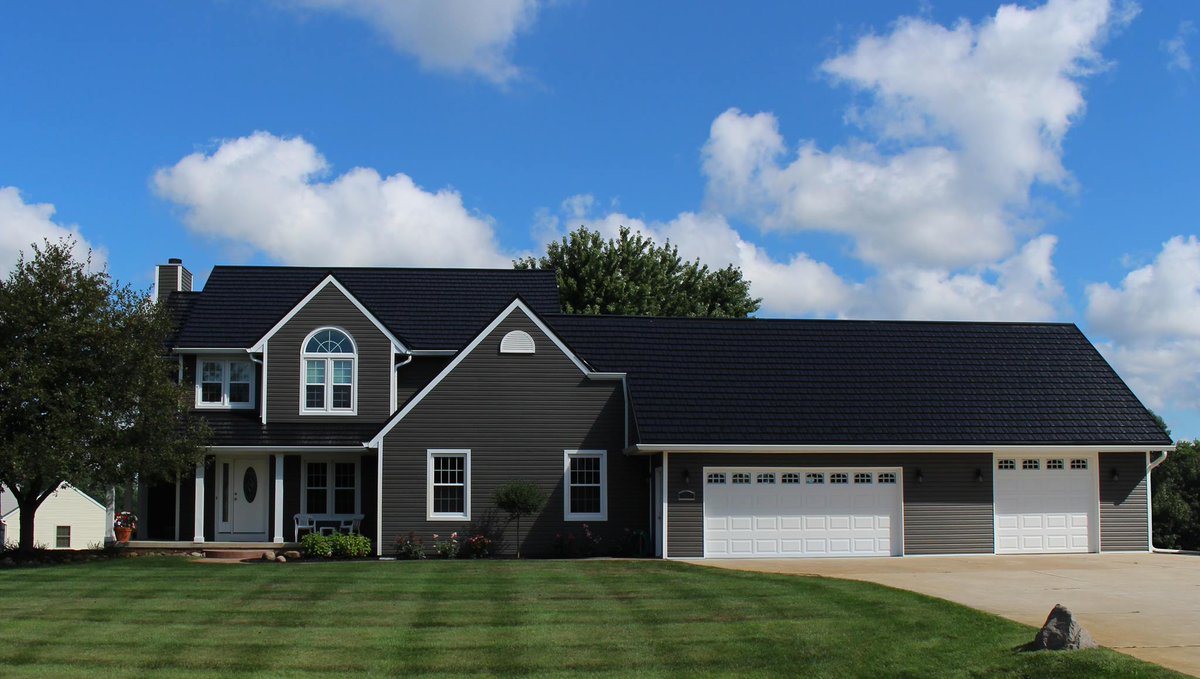 In our latest blog post, we break down the difference between shingle and standing seam #metalroofs so that you can make the best selection for your needs! northcarolinametalroofs.com/the-difference…
