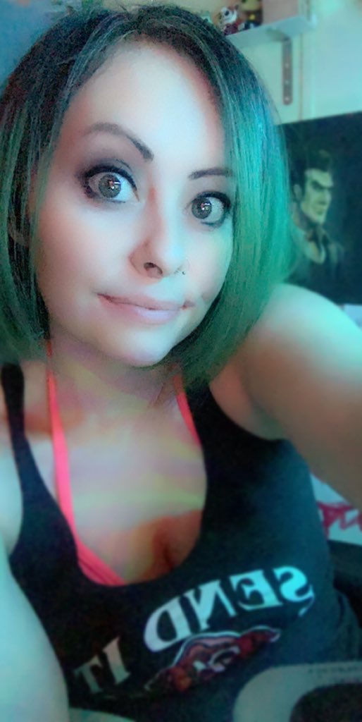 PandoraLyte's tweet photo. Quarantining is not fun but ... I am mostly just playing games lol
#covidsucksballls #QuarantineLife #iboughtAminiAC #senditcc #eltoncastee #quarantinegamer #gamerlife https://t.co/uLttE1X4ko