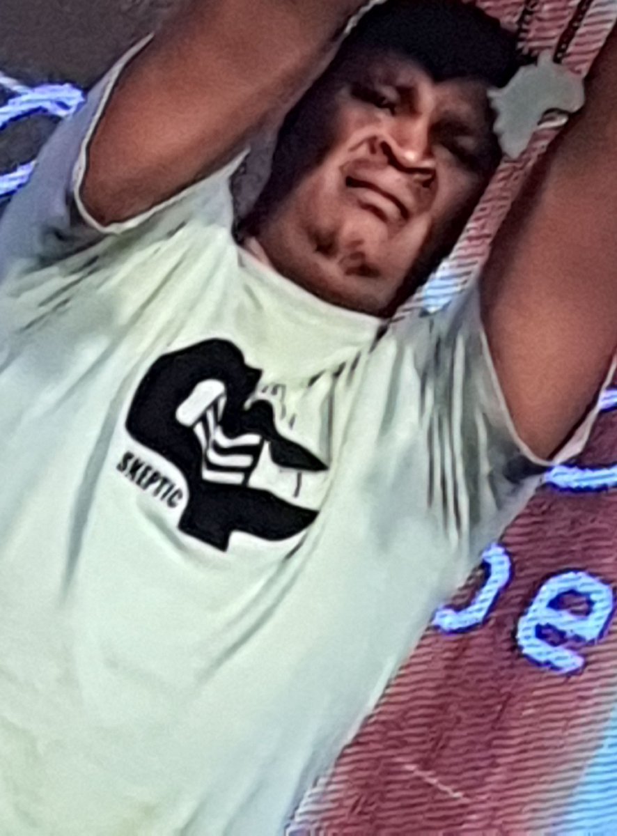 BlckboyD's tweet image. We raise our hands right now to thank this man for his outstanding work 😂🤚#LockdownHouseParty