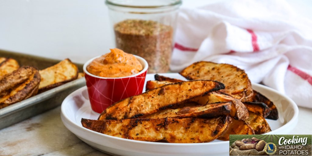 McCartneyFresh's tweet image. Grilling out for Father’s Day? Try something new this weekend with these recipes from @IdahoPotato and make this a Father’s Day dad won’t forget! More recipes available at idahopotato.com/recipes/tag/gr… #FathersDay