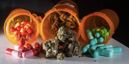THEMMEXCHANGE's tweet photo. Study: Cannabis Associated with Reduced Opioid Use, Prolonged Benefits in Pain Patients

 https://t.co/foYK9XacIX #MME #marijuana #cannabis #opioid https://t.co/uQjXdnQrCK