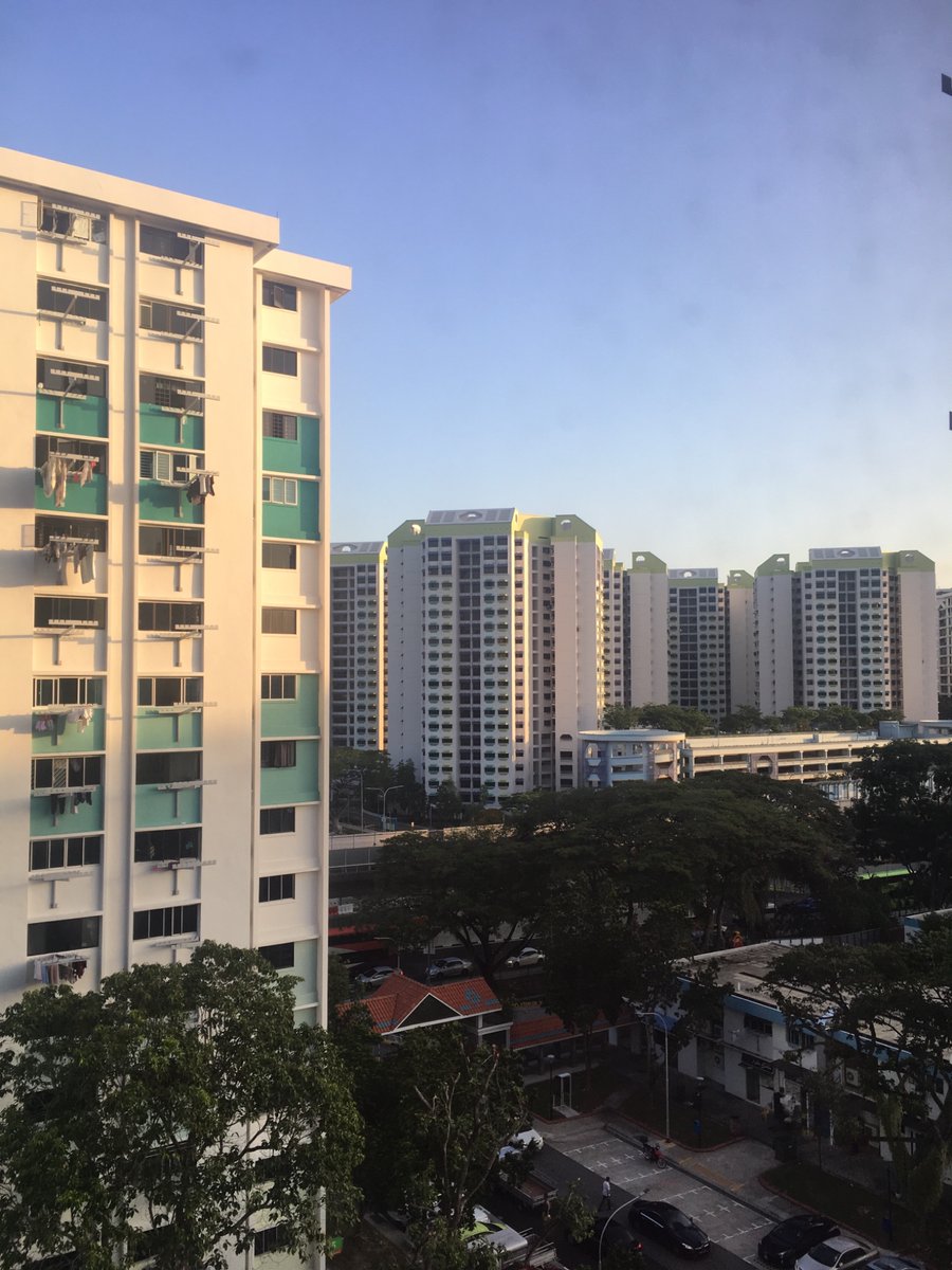 I used to stay with my uncle in Orchard area, but nowadays during my visit i stay with my grandparents in the east, very near frm the airport. It has THE PRETTIEST morning golden hour view.