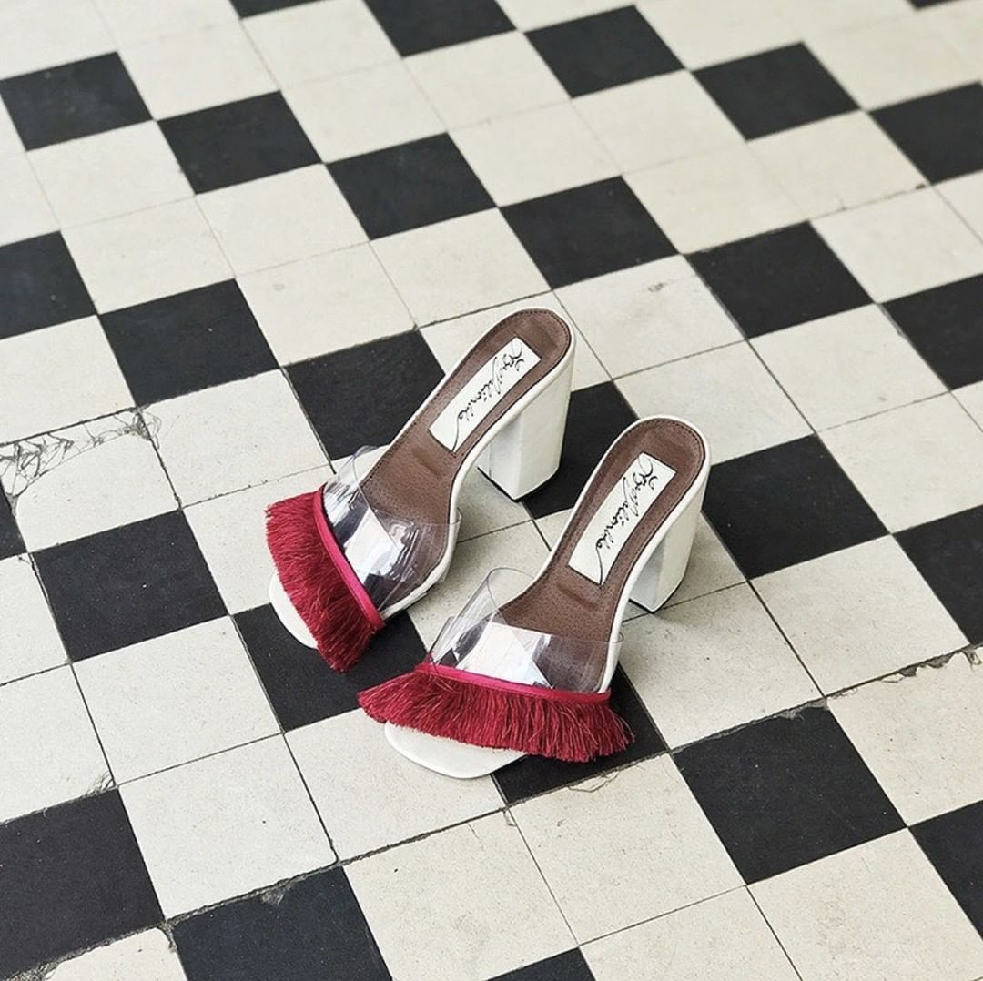 The Killah Sandals by <a href="/lozamaleombho/">Loza Maléombho</a> is a sleek and sexy summertime shoe, designed to complement both casual and formal looks. 
Shop  @thefolklore for an amazing selection of African Designer pieces