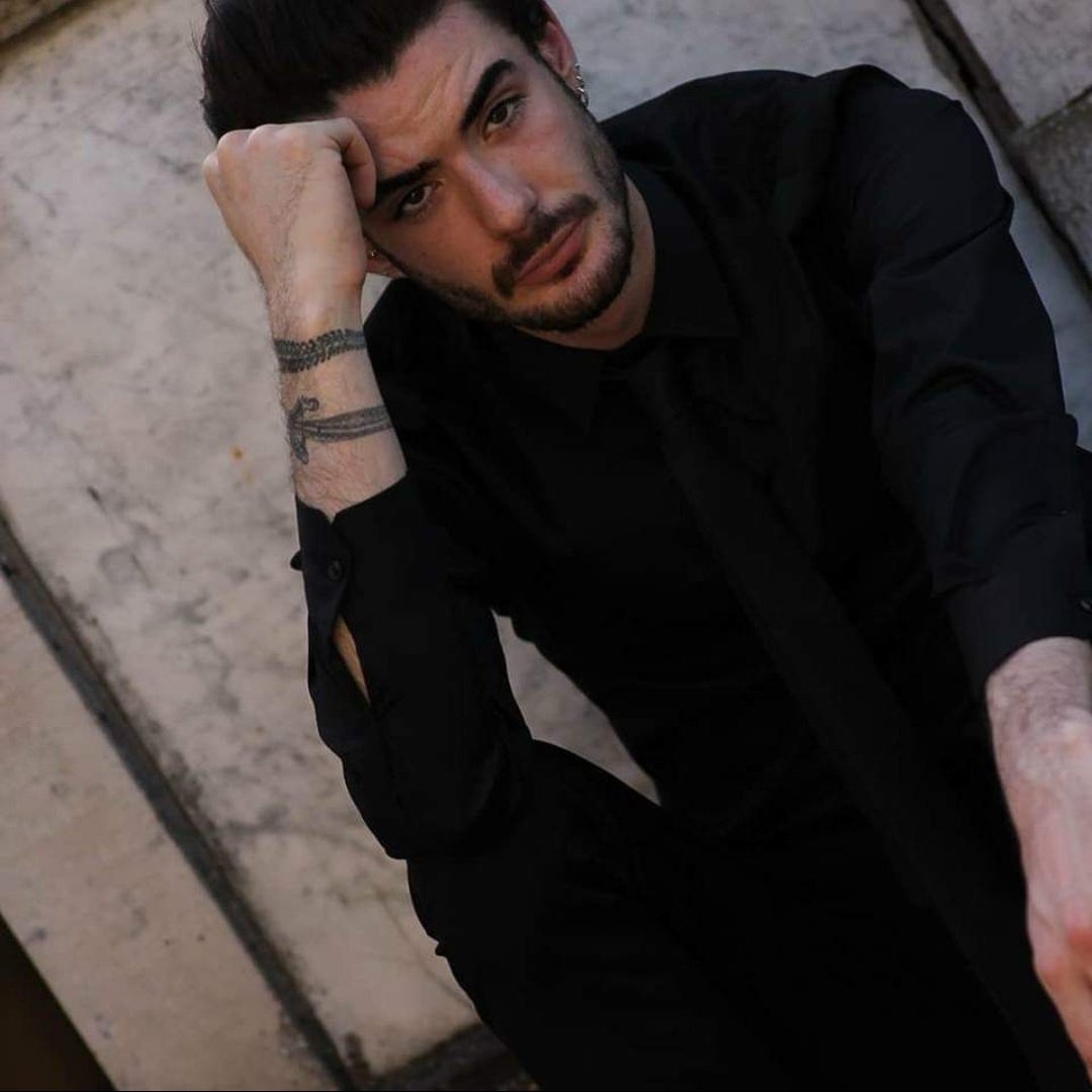Alex87722178's tweet photo. 💥💥💥Nouveau dans le game💥💥💥 
Ça va DÉMONTER 😈😈😈 
infos en DM petite pute. Je peux aussi devenir une ******************* 😱

QUI SERA LE PREMIER x)

#moneyslaves #moneyslavefr #cashmaster #cashslut #cashdrain #gayporn #gayjock #findomslave #findomfr #leach #Arabes #rebeu https://t.co/os4ocVS9Vb